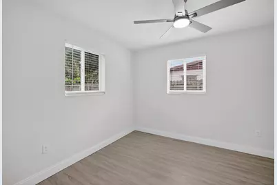 631 N 70th Avenue, Hollywood, FL 33024 - Photo 14