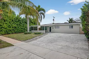 631 N 70th Ave, Hollywood, FL 33024 - Photo 2