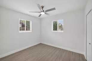 631 N 70th Ave, Hollywood, FL 33024 - Photo 16