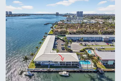 100 Lehane Terrace #28, North Palm Beach, FL 33408 - Photo 2