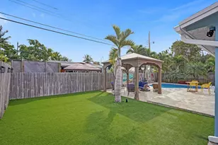 2750 NE 10th Ave, Pompano Beach, FL 33064 - Photo 32