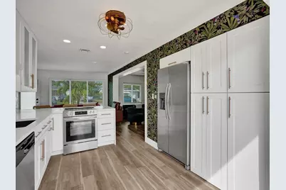 2750 NE 10th Avenue, Pompano Beach, FL 33064 - Photo 8