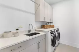 368 Churchill Rd, West Palm Beach, FL 33405 - Photo 18