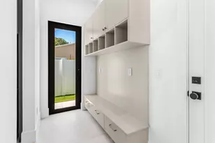 368 Churchill Rd, West Palm Beach, FL 33405 - Photo 14