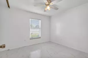 5750 S 38th St, Greenacres, FL 33463 - Photo 14