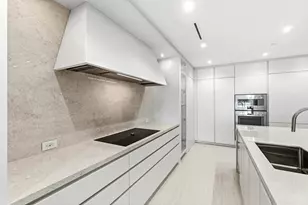 220 SE Mizner Blvd SE, Boca Raton, FL 33432 - Photo 8