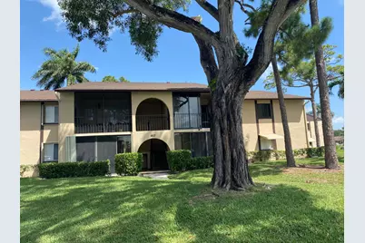 417 Pine Glen Lane #D-2, Greenacres, FL 33463 - Photo 2