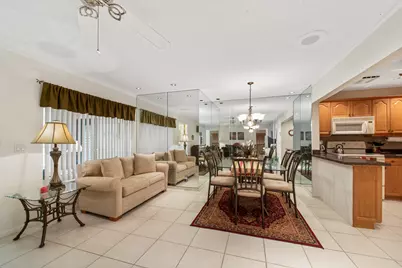 417 Pine Glen Lane #D-2, Greenacres, FL 33463 - Photo 8