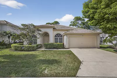 205 Bent Tree Drive, Palm Beach Gardens, FL 33418 - Photo 2