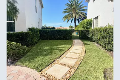 107 Via Escobar Place, Palm Beach Gardens, FL 33418 - Photo 6