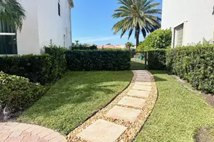 107 Via Escobar Pl, Palm Beach Gardens, FL 33418 - Photo 6