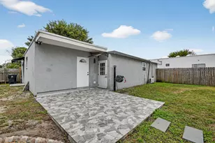 419 Cheyenne Dr, Lantana, FL 33462 - Photo 36