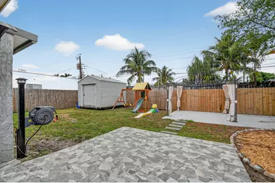 419 Cheyenne Drive, Lantana, FL 33462 - Photo 34