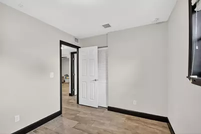 419 Cheyenne Drive, Lantana, FL 33462 - Photo 32