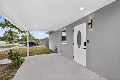 419 Cheyenne Drive, Lantana, FL 33462 - Photo 4