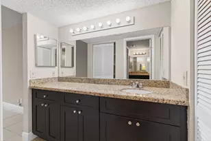9901 Westview Dr, Coral Springs, FL 33076 - Photo 24
