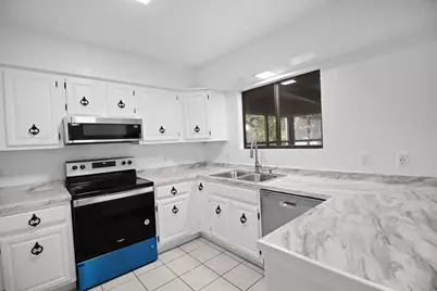 19026 SE Mayo Drive, Jupiter, FL 33469 - Photo 6