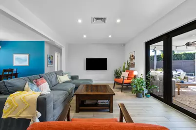 310 Orange Way, West Palm Beach, FL 33405 - Photo 10