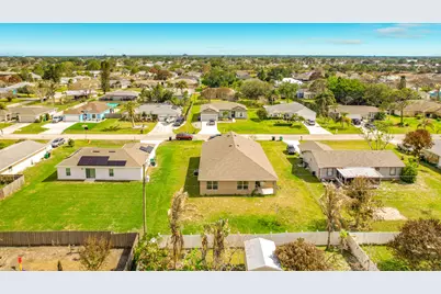 525 SW Twig Avenue, Port Saint Lucie, FL 34983 - Photo 44