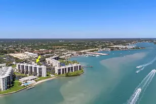 19800 Sandpointe Bay Dr, Tequesta, FL 33469 - Photo 4