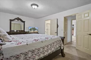 605 Maplewood Dr, Greenacres, FL 33415 - Photo 14