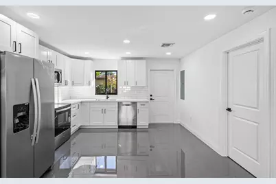 1827 Palm Acres Drive #3, Palm Springs, FL 33406 - Photo 8