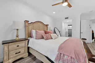 1672 Cypress Pointe Dr, Coral Springs, FL 33071 - Photo 14