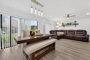 1672 Cypress Pointe Dr, Coral Springs, FL 33071 - Photo 6