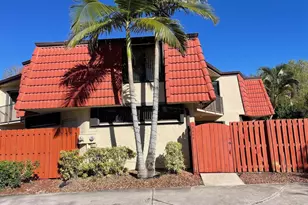 3666 Victoria Dr, West Palm Beach, FL 33406 - Photo 2