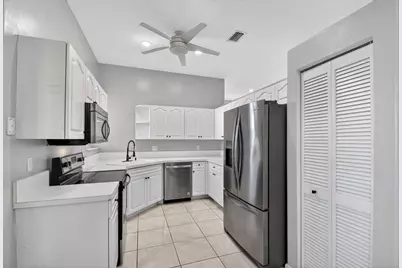 6179 Bear Creek Court, Lake Worth, FL 33467 - Photo 8