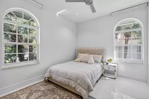 215 Cypress Point Dr, Palm Beach Gardens, FL 33418 - Photo 32