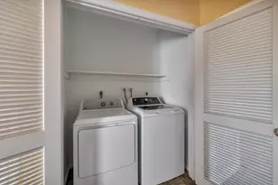 900 NE 4th St, Boca Raton, FL 33432 - Photo 36