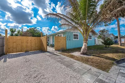 2658 SE Amherst Street, Stuart, FL 34997 - Photo 2