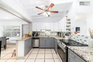 2869 SW 13th Ct, Fort Lauderdale, FL 33312 - Photo 10