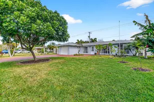 2842 SW 4th St, Boynton Beach, FL 33435 - Photo 2