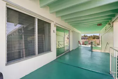 702 N Federal Highway #B4, Lake Worth Beach, FL 33460 - Photo 2