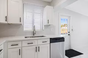 161 SE Celestia Ct, Port Saint Lucie, FL 34983 - Photo 2