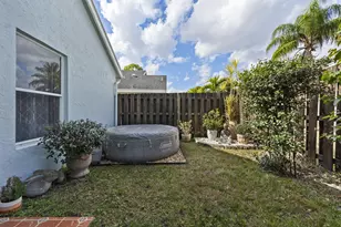 103 Saratoga Blvd E, Royal Palm Beach, FL 33411 - Photo 32