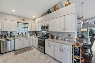 103 Saratoga Blvd E, Royal Palm Beach, FL 33411 - Photo 12