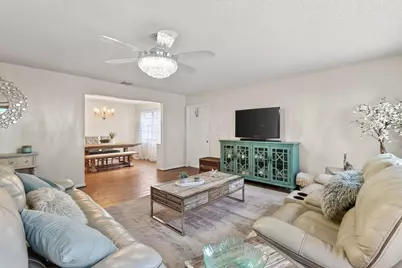 111 Weybridge Circle #C, Royal Palm Beach, FL 33411 - Photo 4