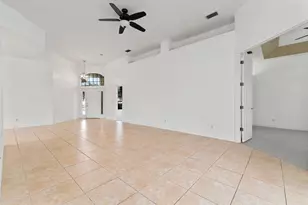 435 SW Jefferson Cir, Port Saint Lucie, FL 34986 - Photo 18