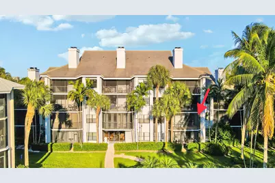 122 Bay Colony Drive N, North Palm Beach, FL 33408 - Photo 1
