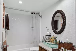 3716 Whitehall Dr, West Palm Beach, FL 33401 - Photo 18