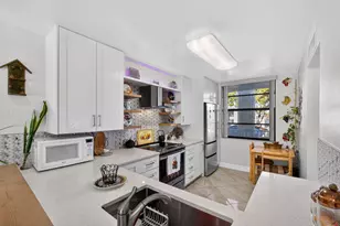 3716 Whitehall Dr, West Palm Beach, FL 33401 - Photo 16