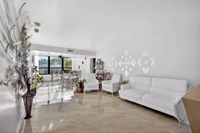 3716 Whitehall Drive #203, West Palm Beach, FL 33401 - Photo 8