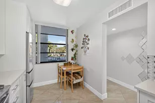 3716 Whitehall Dr, West Palm Beach, FL 33401 - Photo 6