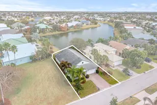 104 NW Willow Grove Ave, Port Saint Lucie, FL 34986 - Photo 2