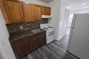 1021 Henrietta Ave, West Palm Beach, FL 33401 - Photo 4