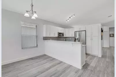 9712 Cherry Blossom Court, Boynton Beach, FL 33437 - Photo 14