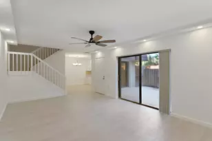 2018 20th Ct, Jupiter, FL 33477 - Photo 6